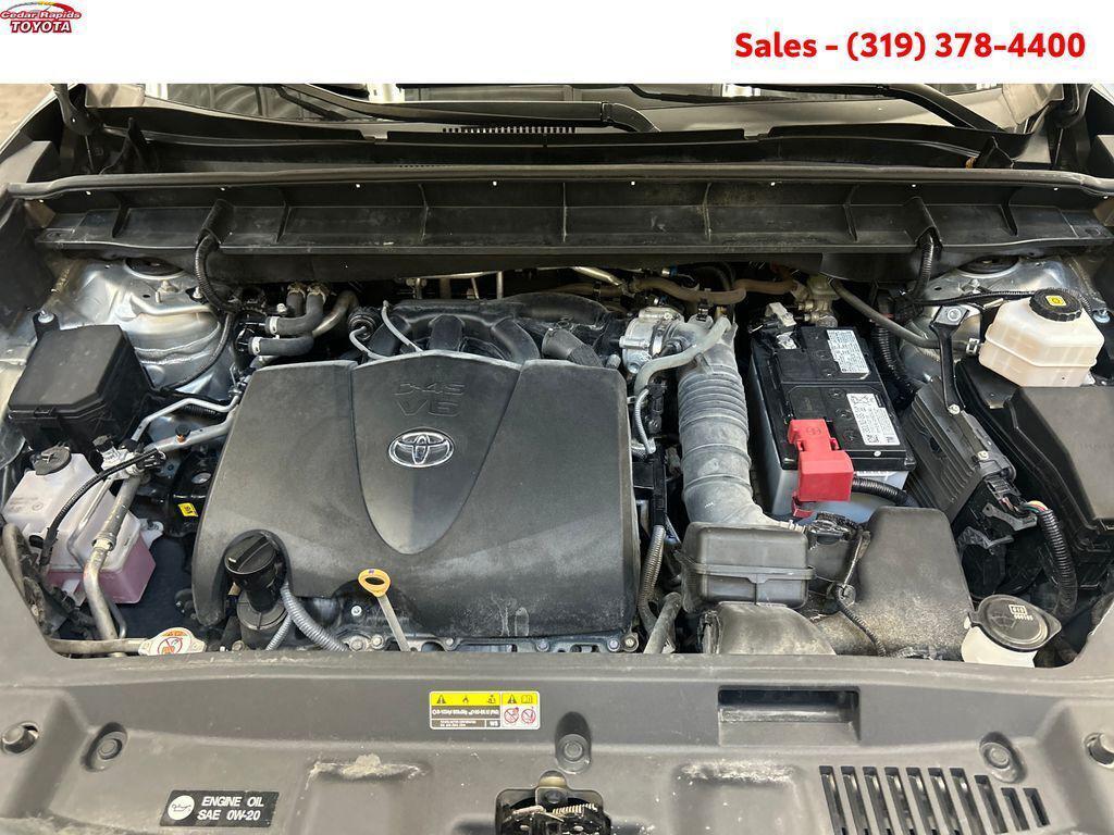 used 2021 Toyota Highlander car, priced at $29,879