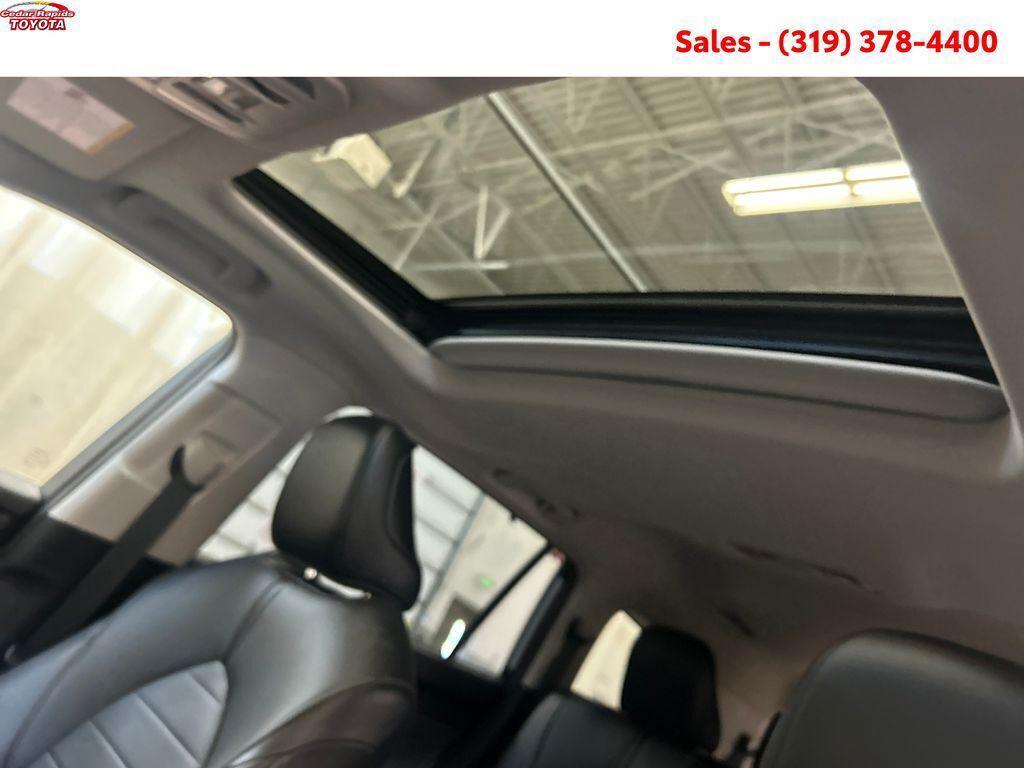 used 2021 Toyota Highlander car, priced at $29,879