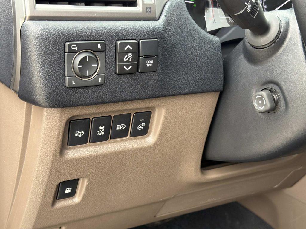 used 2023 Lexus GX 460 car, priced at $56,499