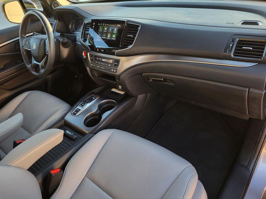 used 2022 Honda Passport car, priced at $22,991