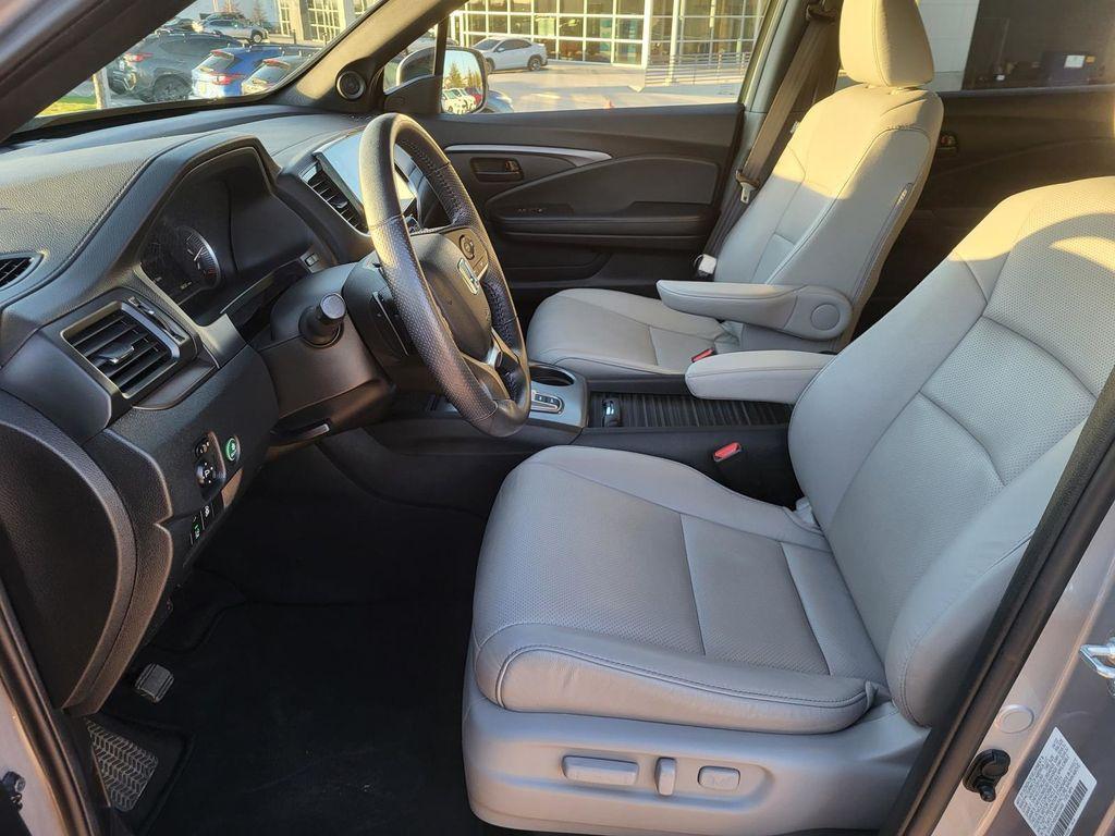 used 2022 Honda Passport car, priced at $22,991