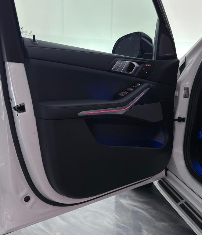 used 2021 BMW X7 car, priced at $28,900