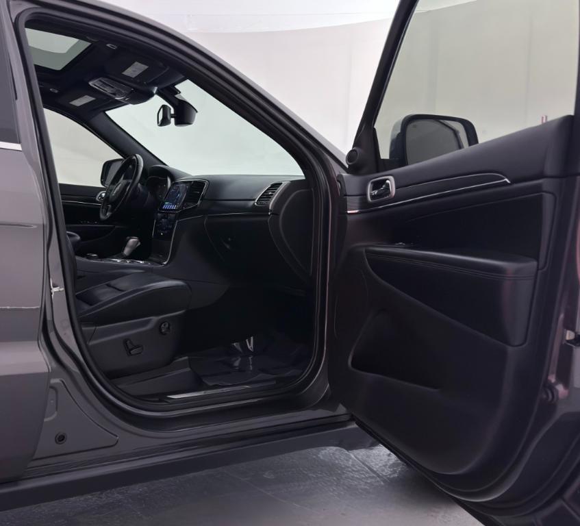 used 2019 Jeep Grand Cherokee car, priced at $16,300
