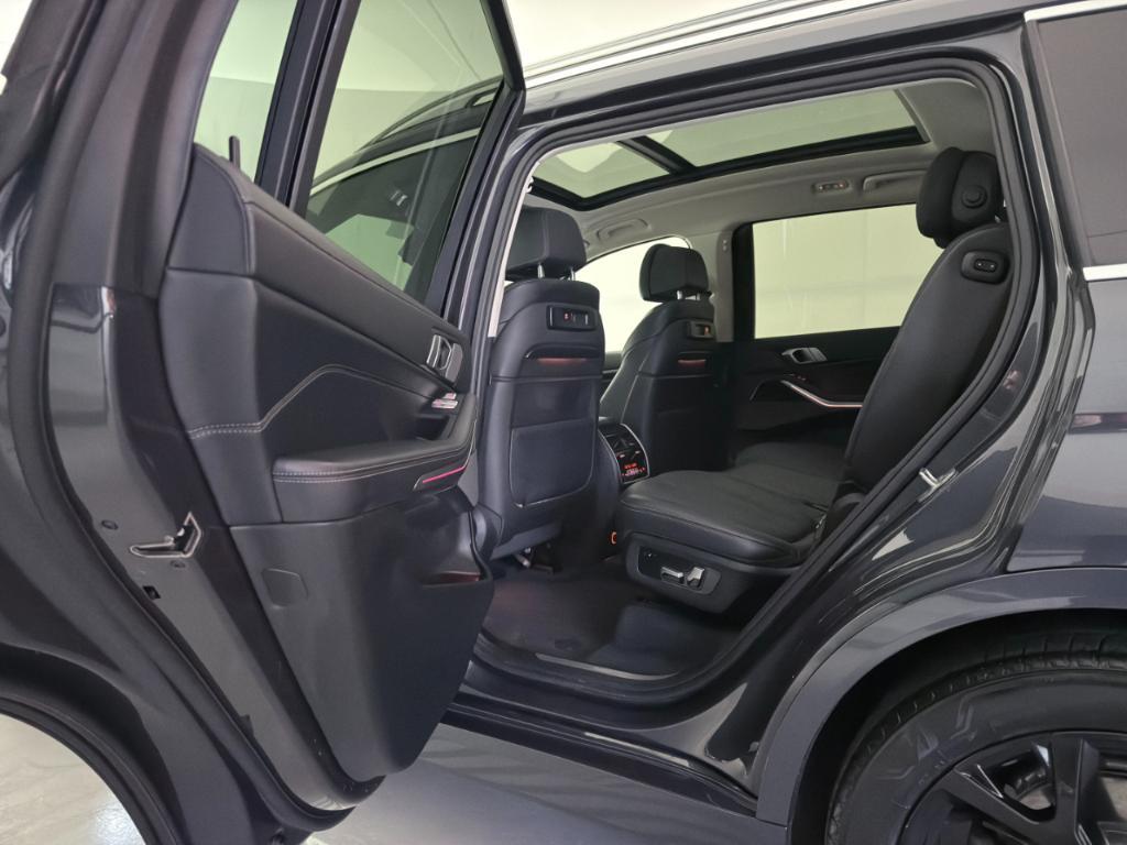 used 2020 BMW X7 car, priced at $35,400