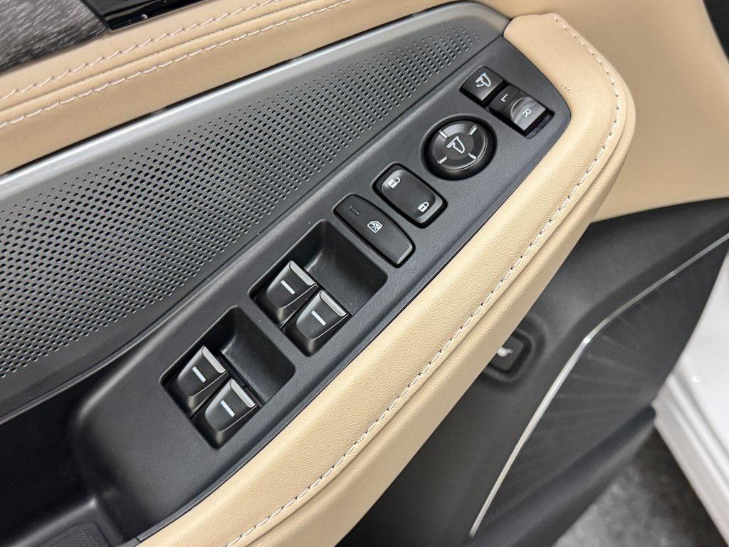 new 2026 Acura MDX car, priced at $68,850