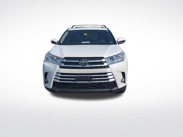 used 2019 Toyota Highlander car, priced at $25,995