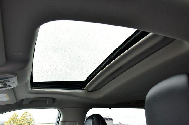 used 2021 Toyota Highlander car, priced at $37,115