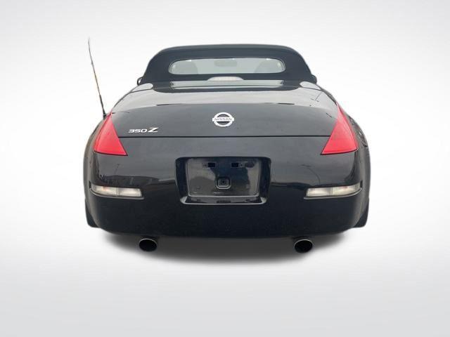 used 2006 Nissan 350Z car, priced at $12,900