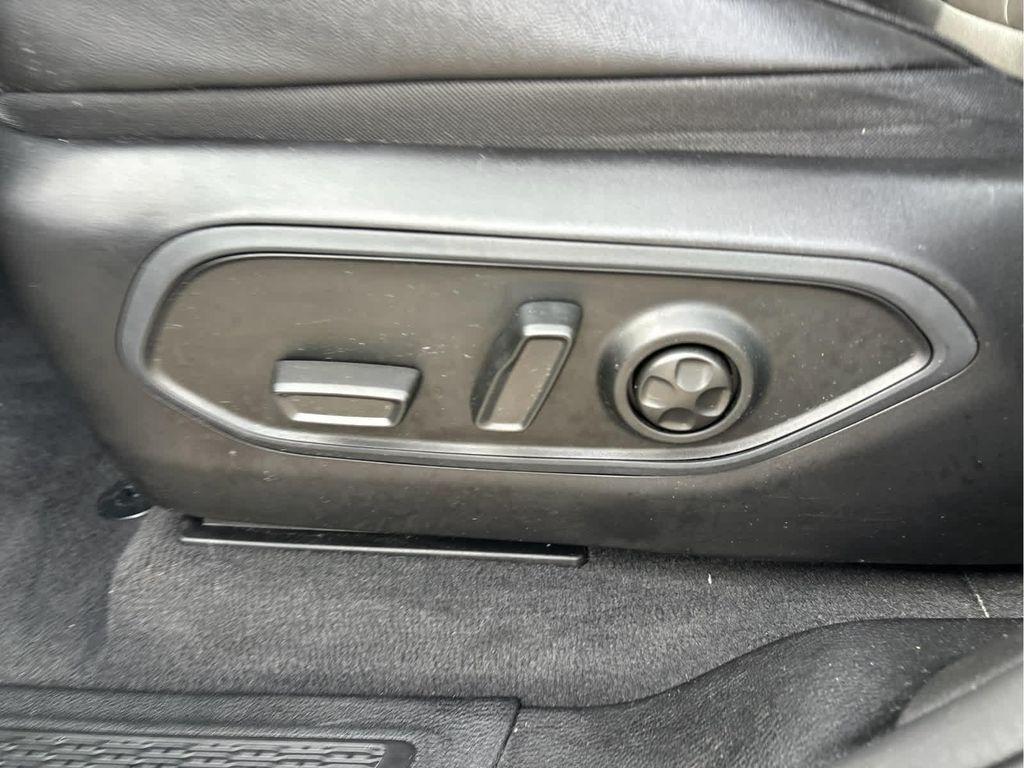 used 2023 Jeep Grand Cherokee car, priced at $32,548