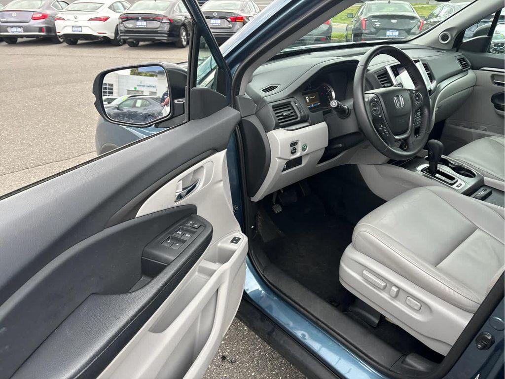 used 2017 Honda Pilot car, priced at $21,995