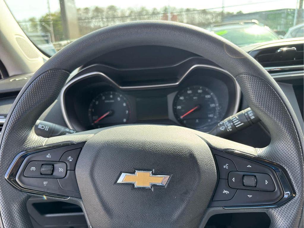 used 2023 Chevrolet TrailBlazer car, priced at $19,295