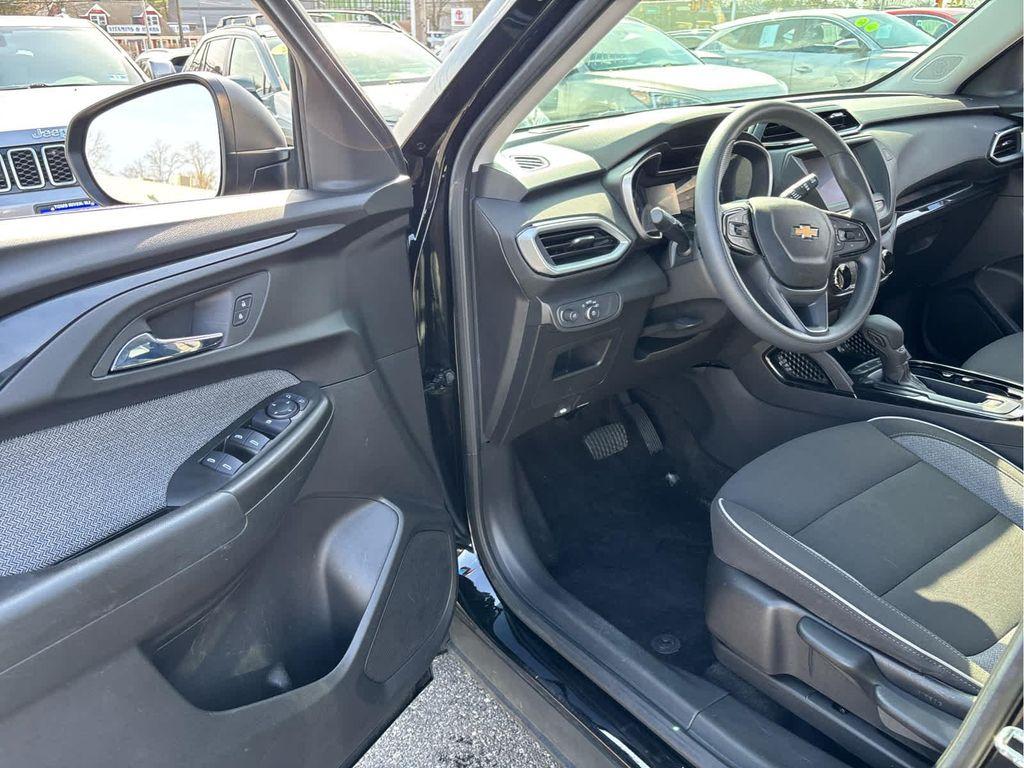 used 2023 Chevrolet TrailBlazer car, priced at $19,295
