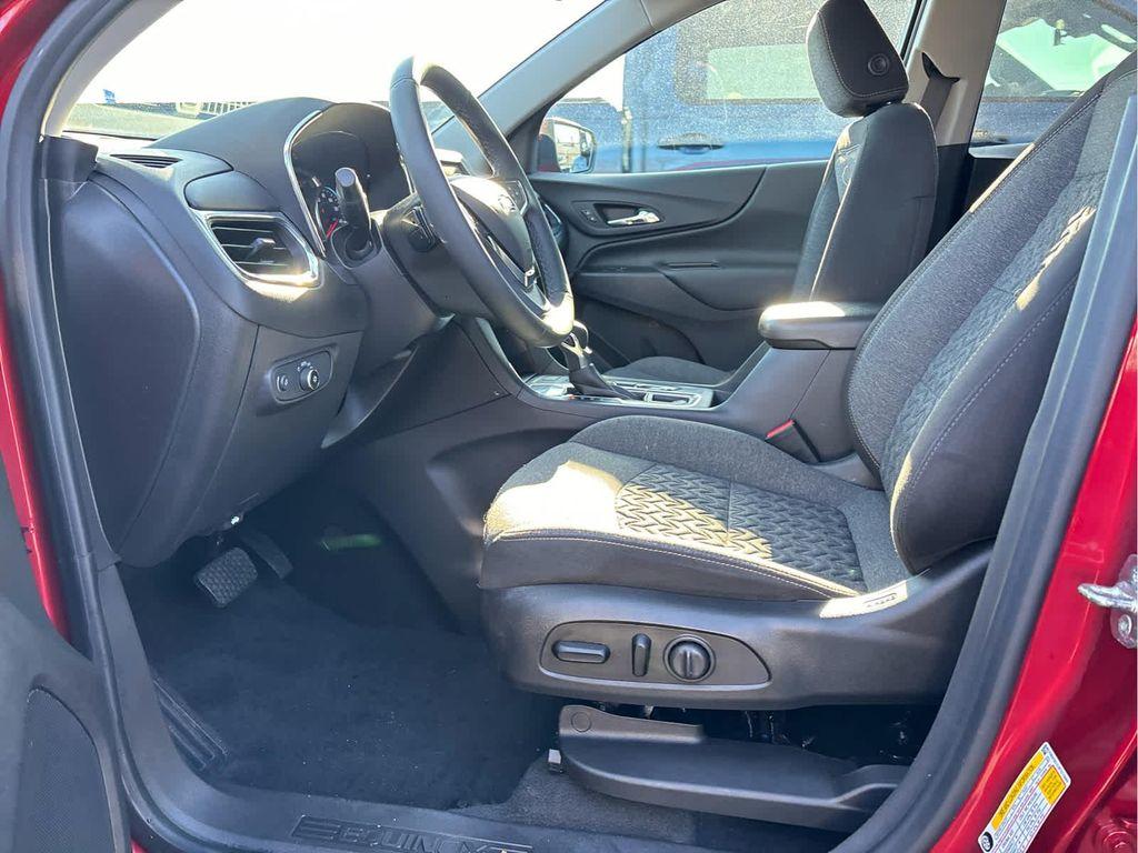 used 2023 Chevrolet Equinox car, priced at $20,995
