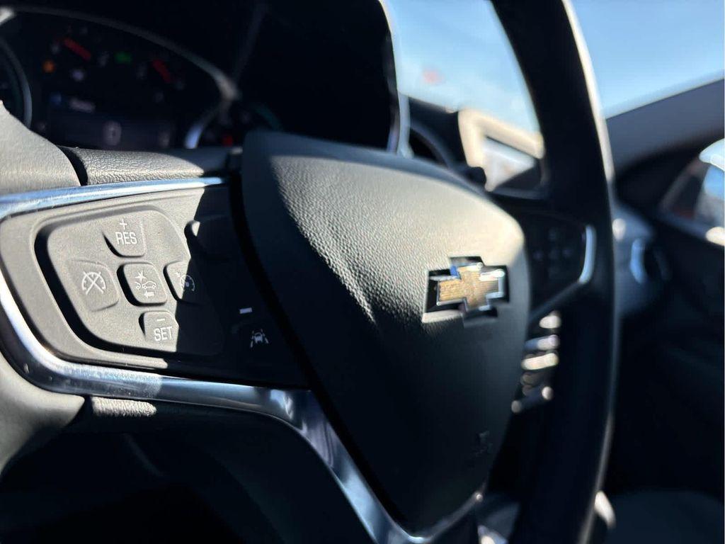 used 2023 Chevrolet Equinox car, priced at $20,995