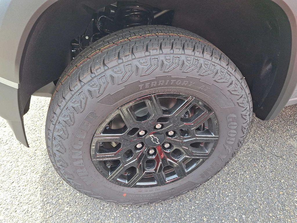 new 2026 Chevrolet Colorado car, priced at $42,923