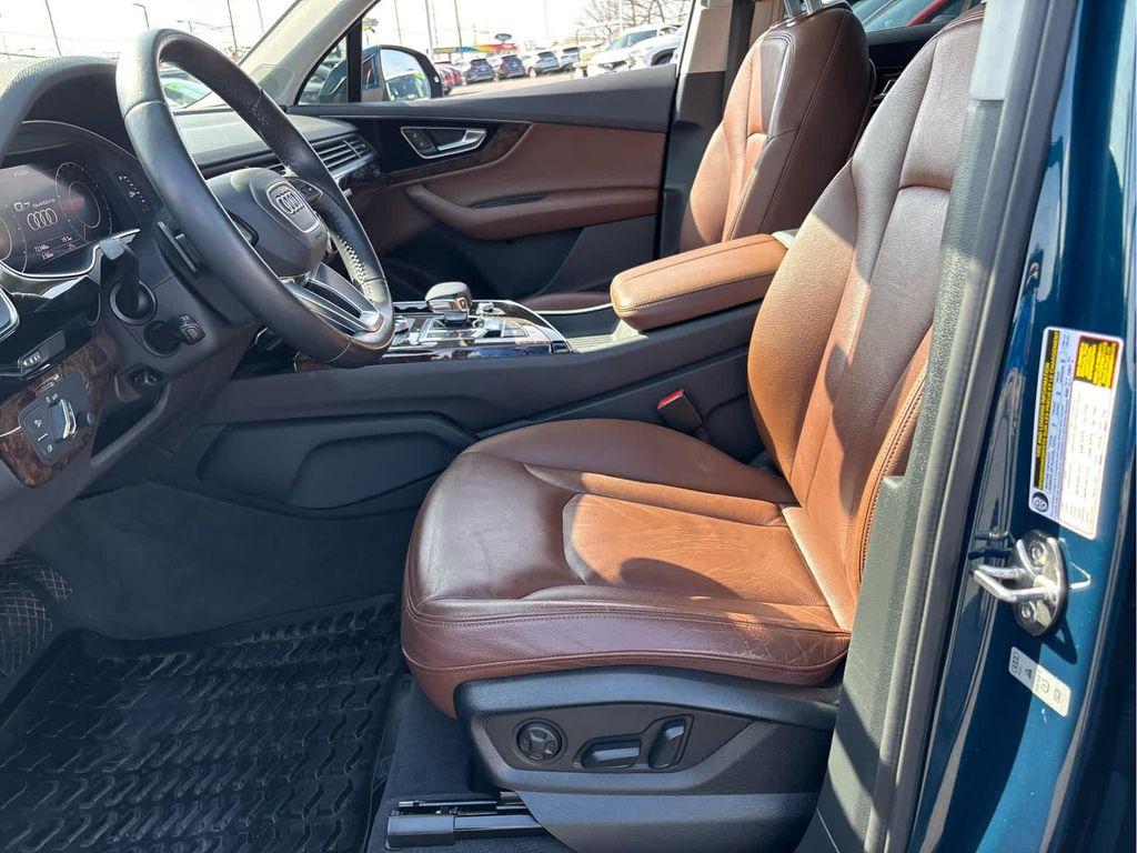 used 2018 Audi Q7 car, priced at $18,995