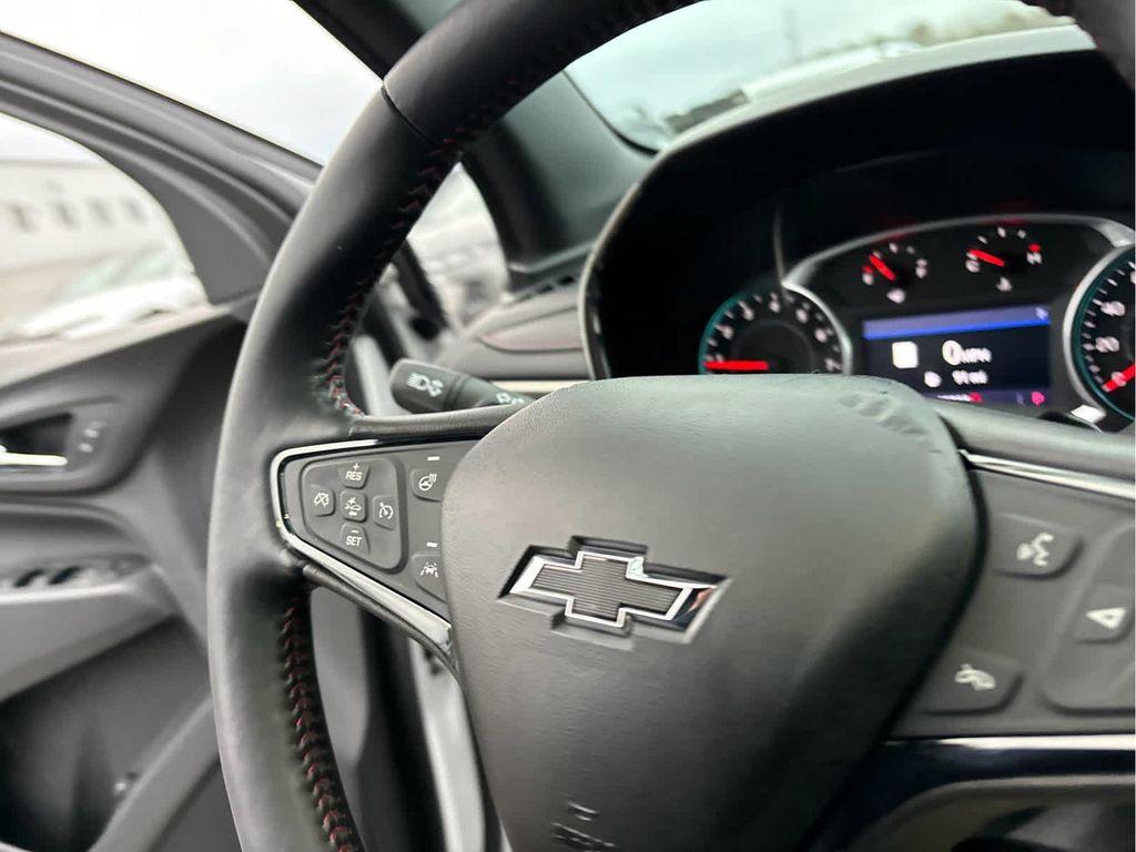 used 2022 Chevrolet Equinox car, priced at $25,311