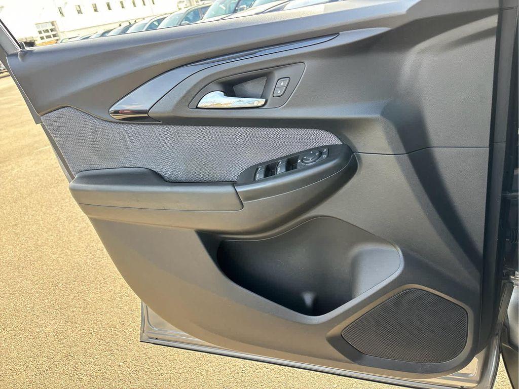 used 2023 Chevrolet TrailBlazer car, priced at $17,973