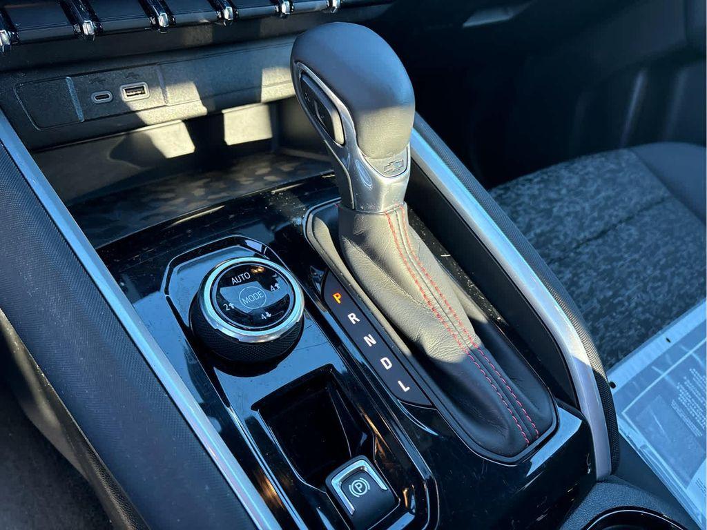 used 2024 Chevrolet Colorado car, priced at $40,989