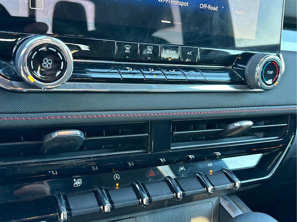 used 2024 Chevrolet Colorado car, priced at $40,989