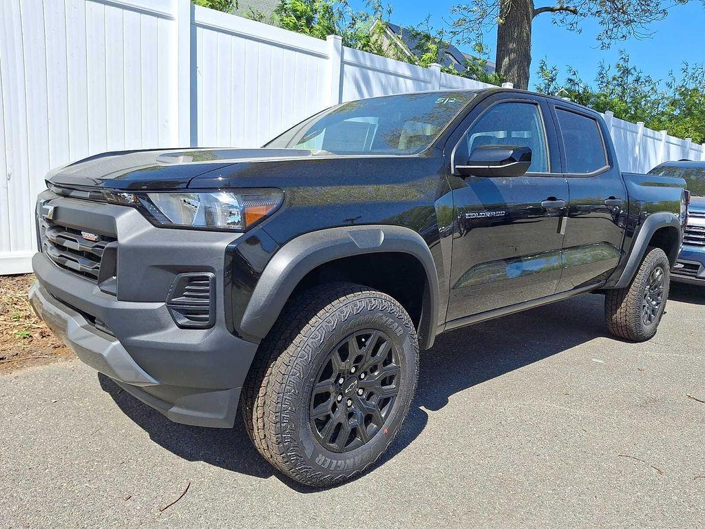 new 2026 Chevrolet Colorado car, priced at $43,560