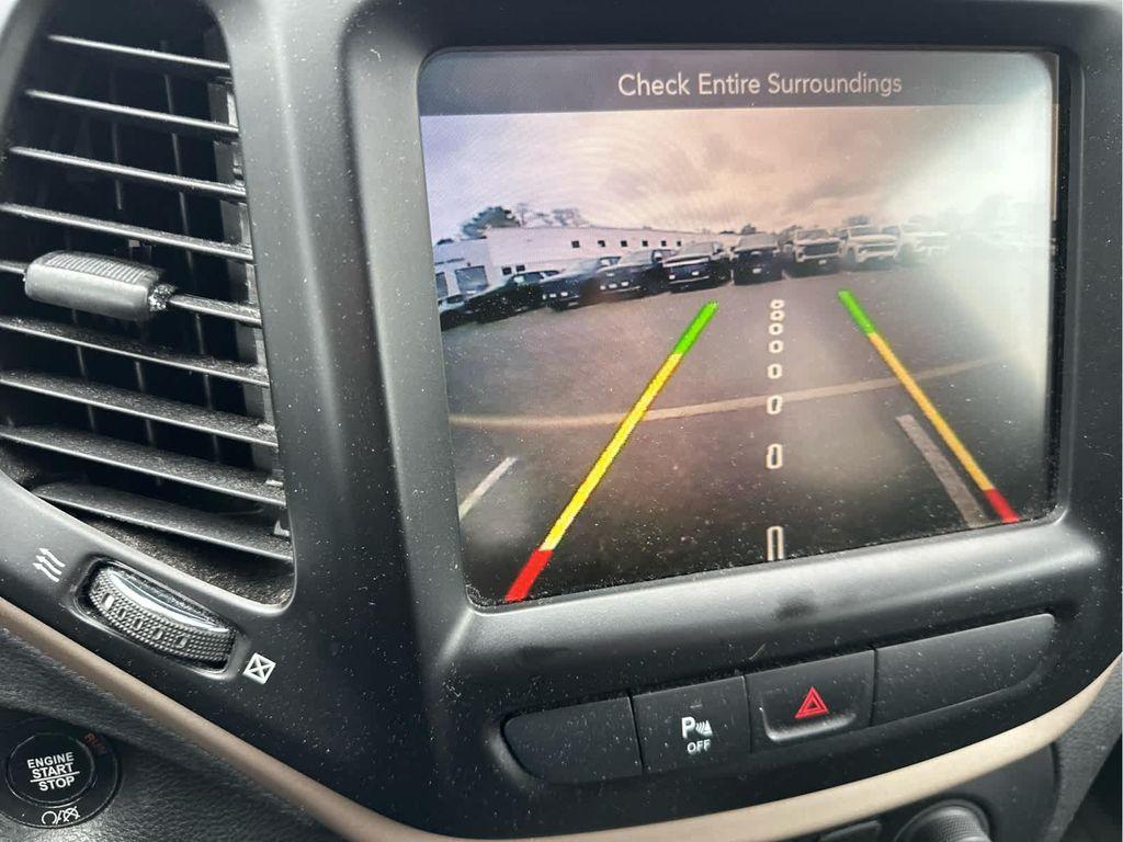 used 2018 Jeep Cherokee car, priced at $15,295