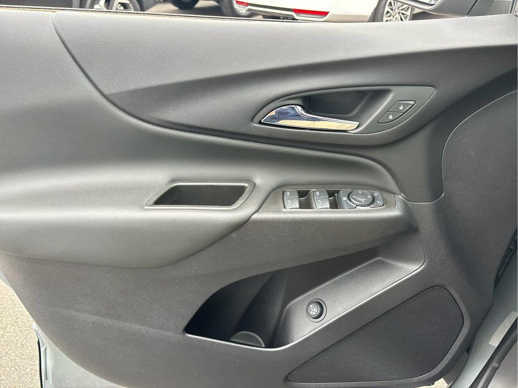 used 2024 Chevrolet Equinox car, priced at $26,895