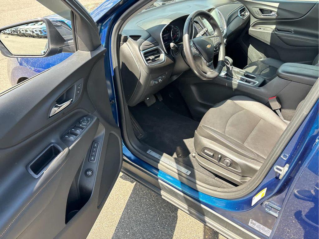 used 2021 Chevrolet Equinox car, priced at $19,395