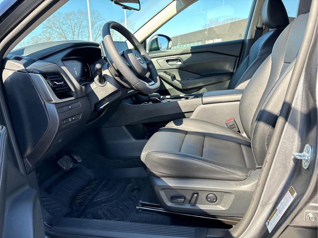 used 2024 Nissan Rogue car, priced at $28,995