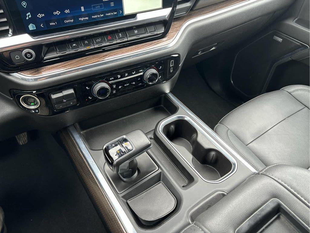 used 2022 Chevrolet Silverado 1500 car, priced at $45,044