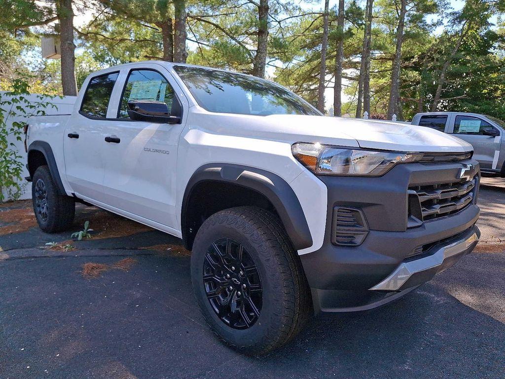 new 2026 Chevrolet Colorado car, priced at $41,523
