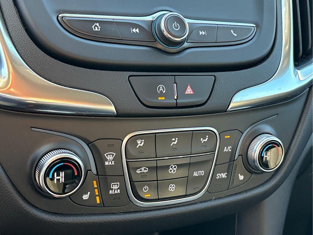 used 2022 Chevrolet Equinox car, priced at $19,449