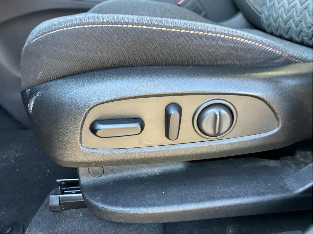 used 2022 Chevrolet Equinox car, priced at $19,449