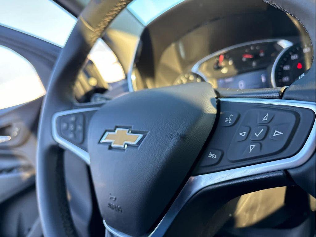 used 2023 Chevrolet Equinox car, priced at $21,585