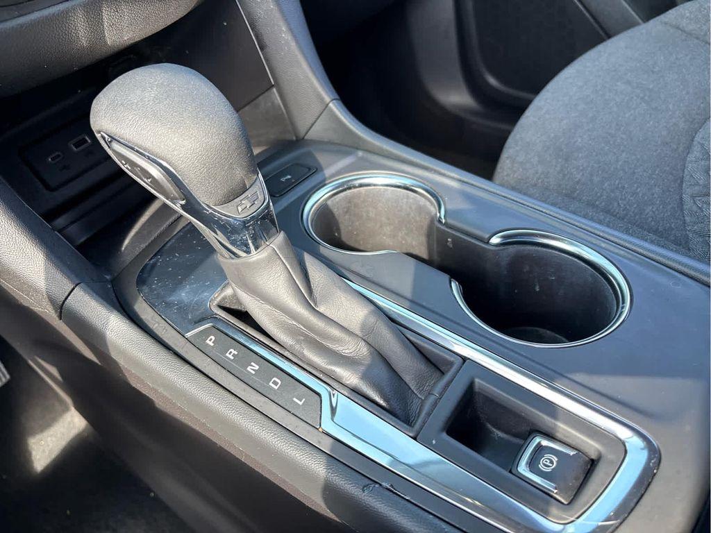 used 2024 Chevrolet Equinox car, priced at $22,395