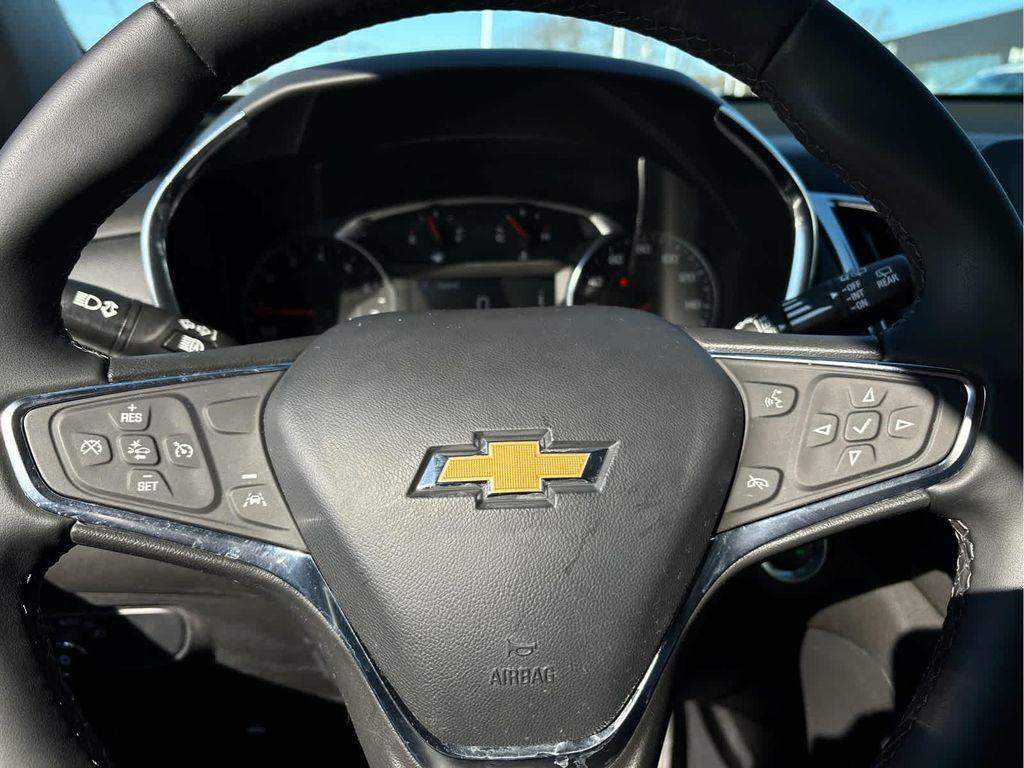 used 2024 Chevrolet Equinox car, priced at $21,993