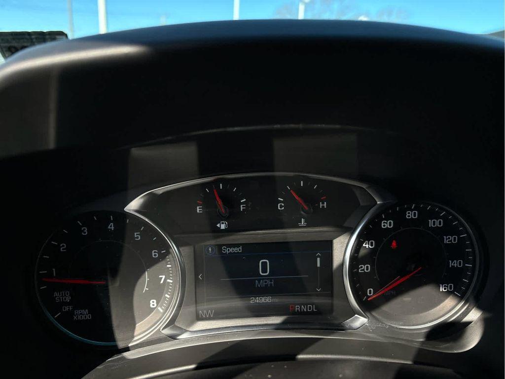 used 2024 Chevrolet Equinox car, priced at $21,993