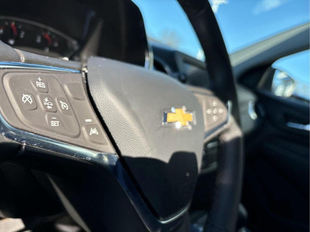 used 2024 Chevrolet Equinox car, priced at $21,993