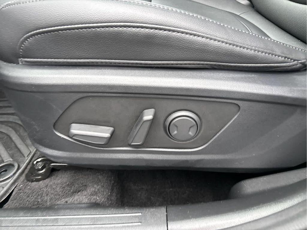 used 2025 Hyundai SANTA CRUZ car, priced at $31,995