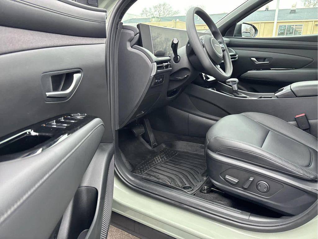 used 2025 Hyundai SANTA CRUZ car, priced at $31,995