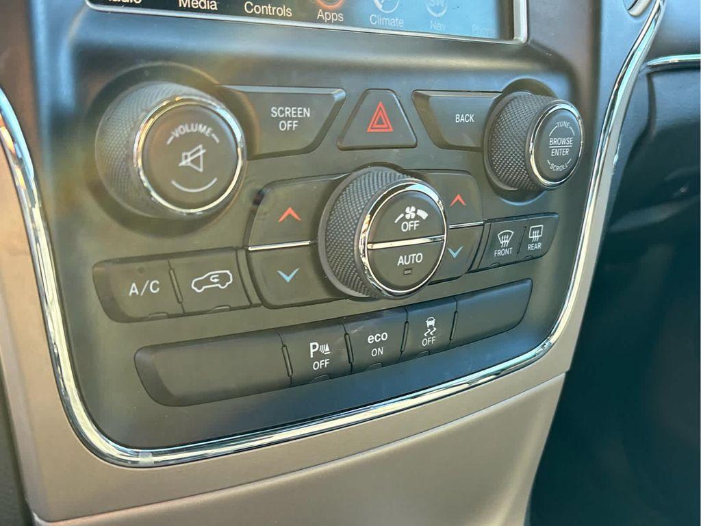 used 2015 Jeep Grand Cherokee car, priced at $17,577