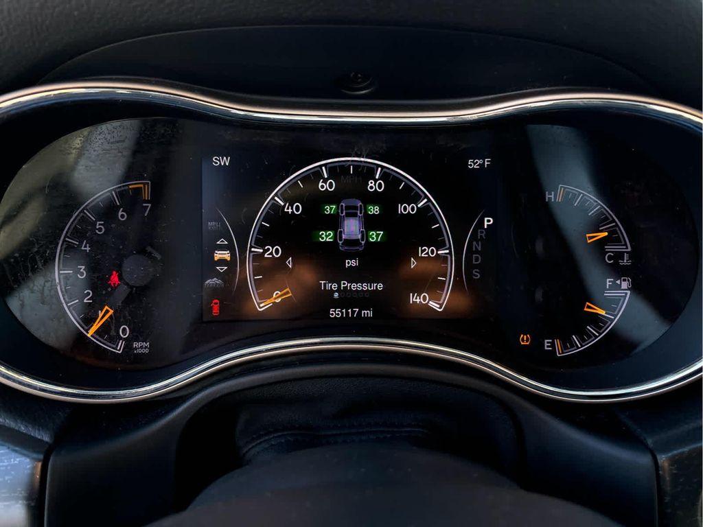 used 2015 Jeep Grand Cherokee car, priced at $17,577