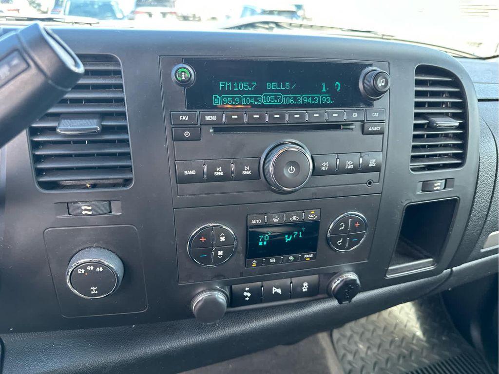 used 2013 GMC Sierra 2500 car, priced at $19,995