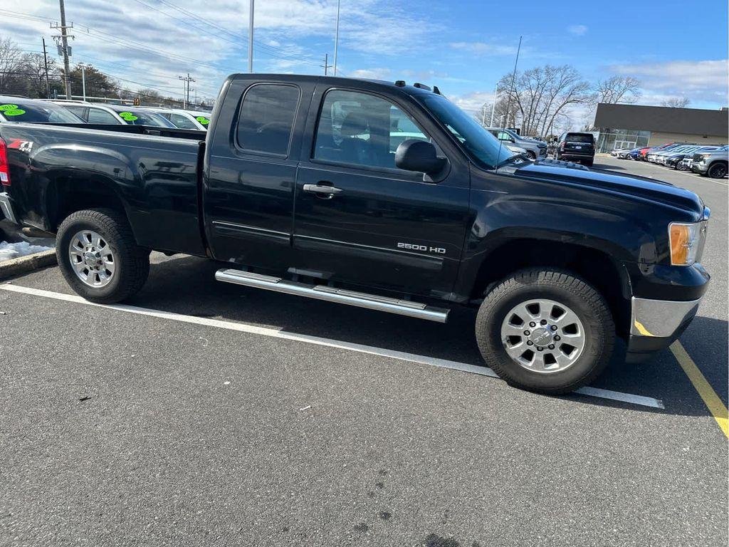 used 2013 GMC Sierra 2500 car, priced at $19,995