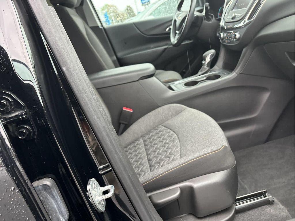 used 2022 Chevrolet Equinox car, priced at $21,295