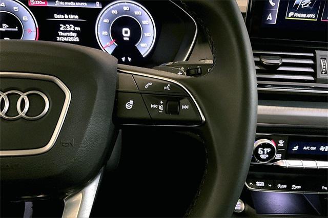 2025 Mythos Black Metallic Audi Q5