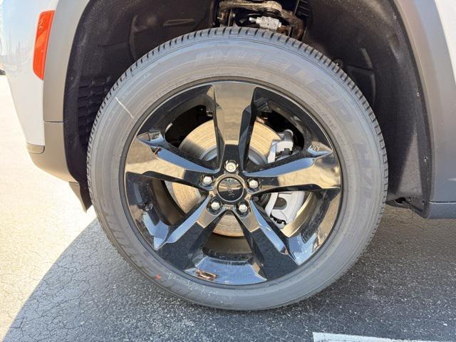 new 2025 Jeep Grand Cherokee L car, priced at $44,630