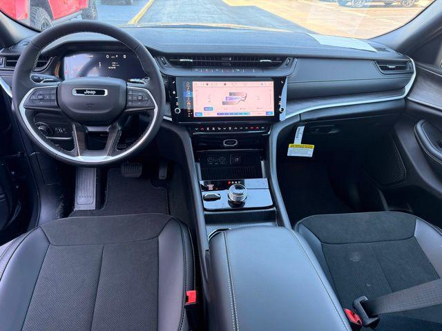 new 2026 Jeep Grand Cherokee car, priced at $46,245