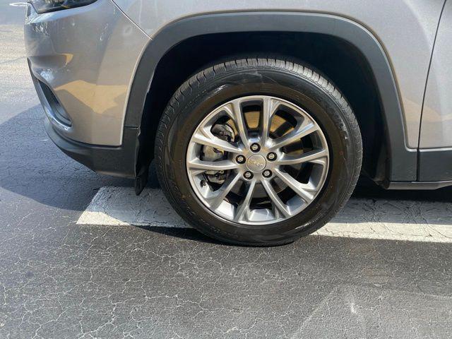 used 2020 Jeep Cherokee car, priced at $16,212