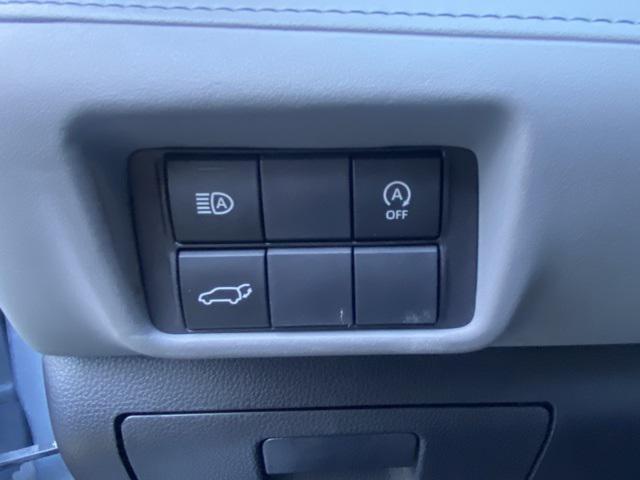 used 2023 Toyota Highlander car, priced at $27,064